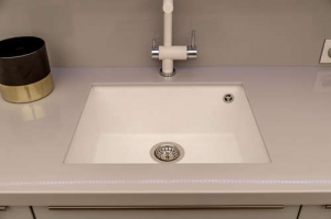 Omoikiri BOSEN 54-U WH �����